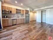 Photo - 723 S St Andrews Pl Unit 501