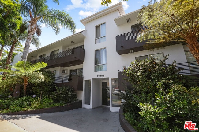 Photo - 11908 Dorothy St Condo Unit 102