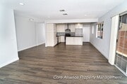 Photo - 17926 Ludlow St