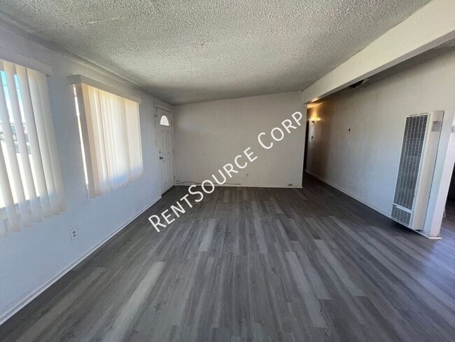 Photo - 1379 Riverside Dr