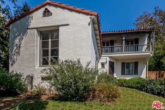 Photo - 1332 Comstock Ave