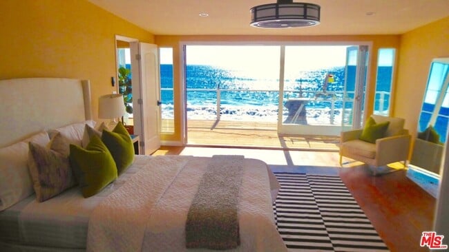 Photo - 25164 Malibu Rd Condo