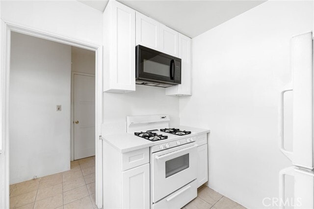 Photo - 1367 N Mentor Ave