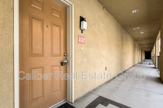 Building Photo - 1801 E Katella Ave Unit 4147