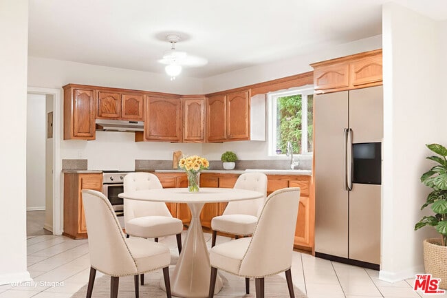 Photo - 3660 Halldale Ave