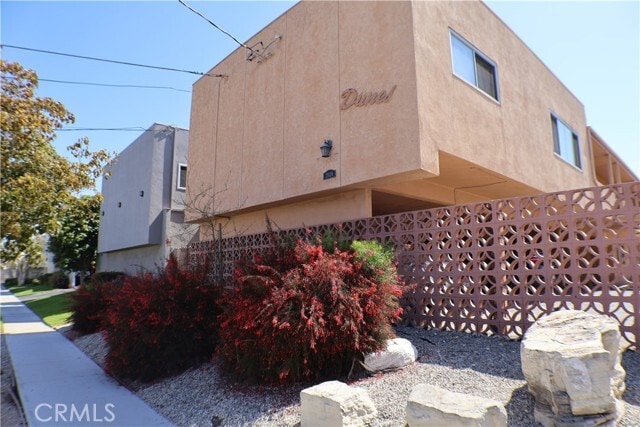 Building Photo - 21024 Reynolds Dr Unit 2