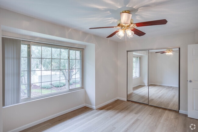 3BR, 3BA - 1603SF - Bedroom - La Colina Gardens