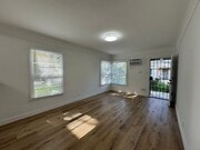 Photo - 14443 Dickens St