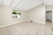 Photo - 905 N Holly St