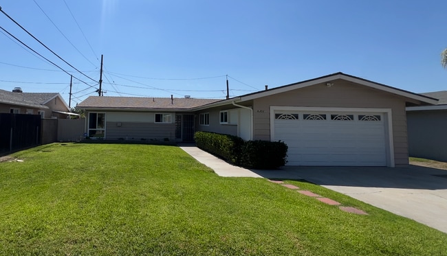 Building Photo - 6302 San Lorenzo Dr Rental