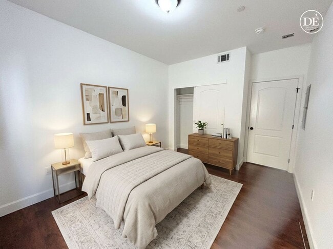 Photo - 1861 S Longwood Ave Unit #1861