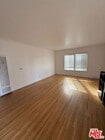 Photo - 2037 Stewart St