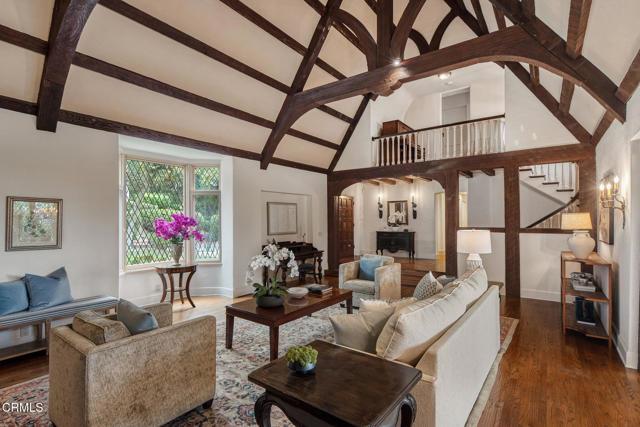 Photo - 790 Huntington Cir