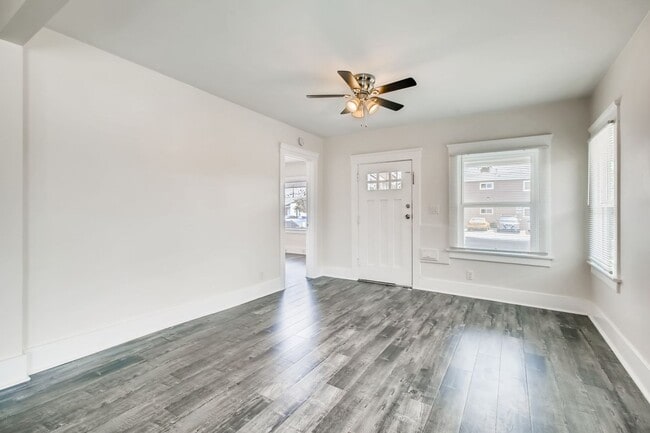 Photo - Beautifully Renovated 3 Bed / 2 Bath Home in Prime Central San Diego Location – Pet Friendly!