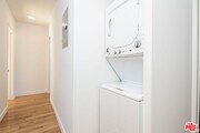 Photo - 1341 Burnside Ave Unit 3