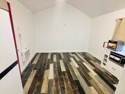 Photo - 152 W Tenth St