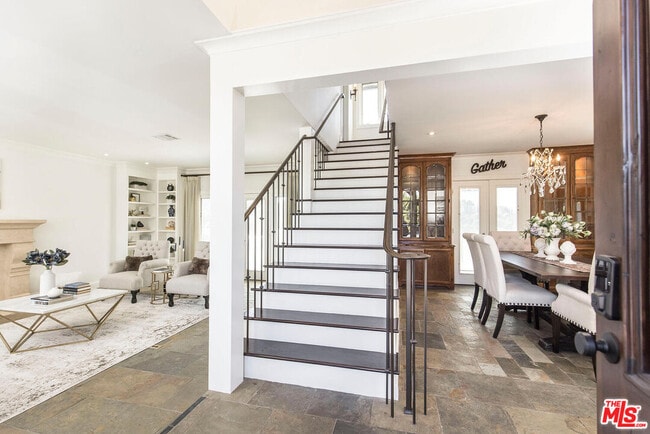 Photo - 17108 Oak View Dr