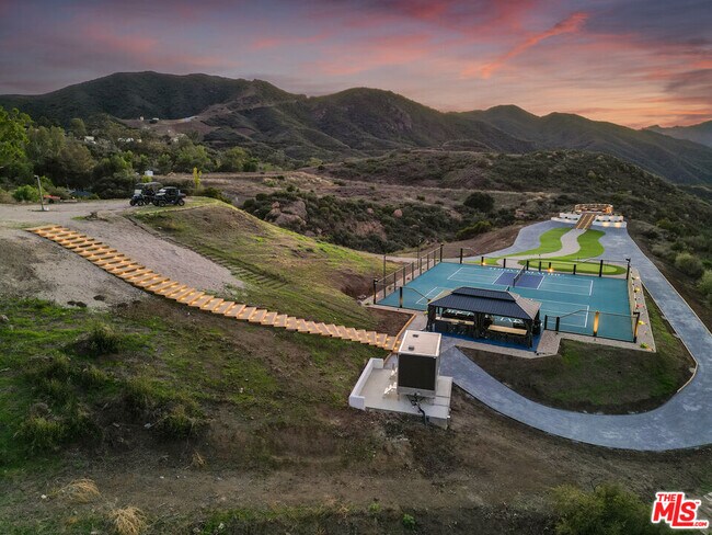 Photo - 265 Westlake Blvd