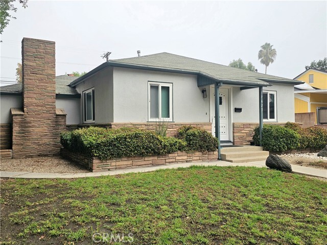 Photo - 17423 Burbank Blvd