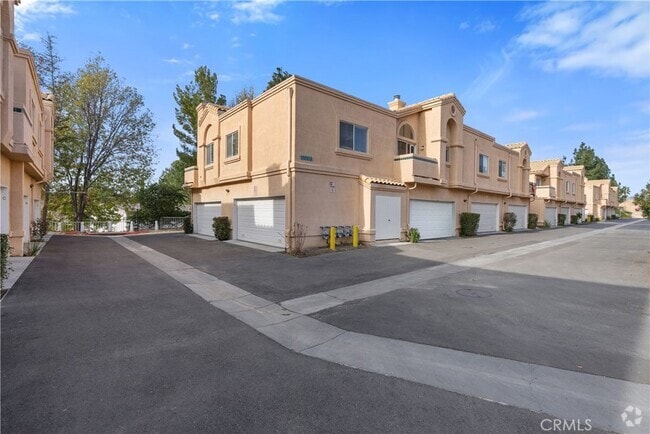 Building Photo - 18838 Vista Del Canon Rental