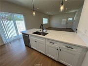 Photo - 15236 Kingsbury St