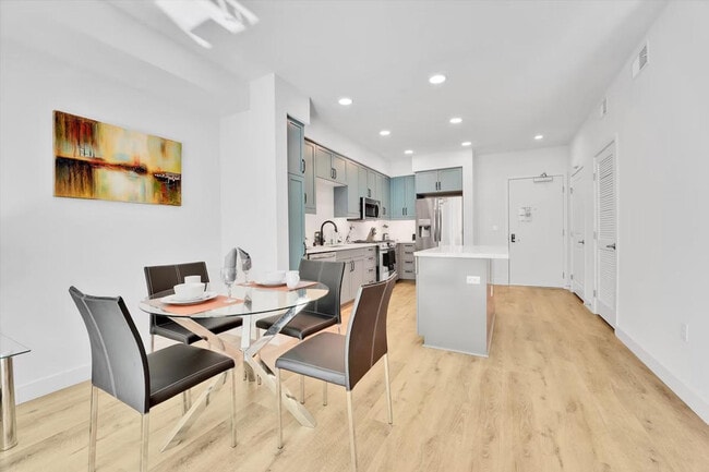 Photo - 635 Robinson Ave Apartment Unit ID1254835P