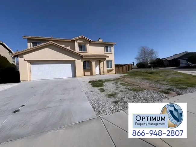 Photo - Spacious 5-Bedroom, 3-Bathroom Home with Loft in Victorville
