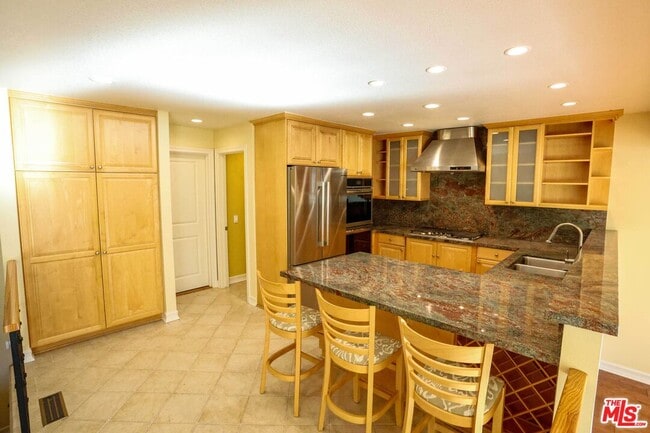 Photo - 17097 Palisades Cir