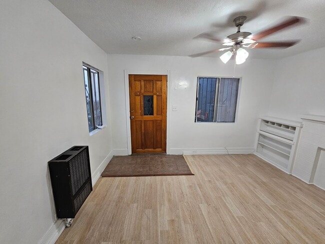 Building Photo - 713 1/2 West 57th Street