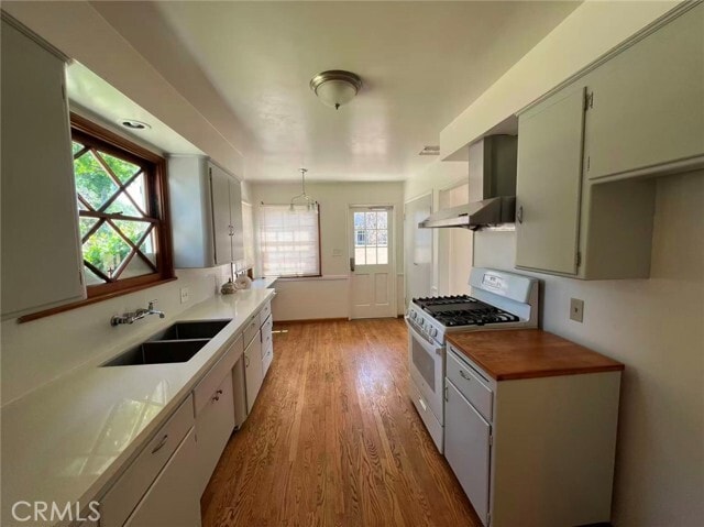 Photo - 9902 Daines Dr