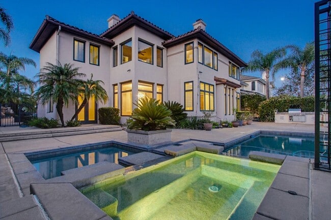 Building Photo - Gorgeous Custom Built Scripps Ranch Home Available Now!