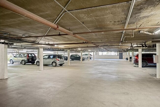 Building Photo - 21450 Burbank Blvd Unit 201 Rental