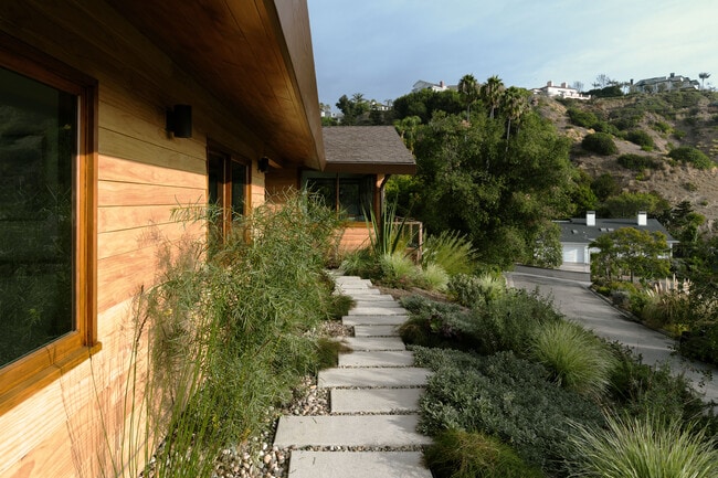 Photo - 1336 Las Canoas Rd House