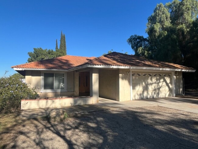 Building Photo - Spacious 3 Bedroom, 2 Bath Home for rent