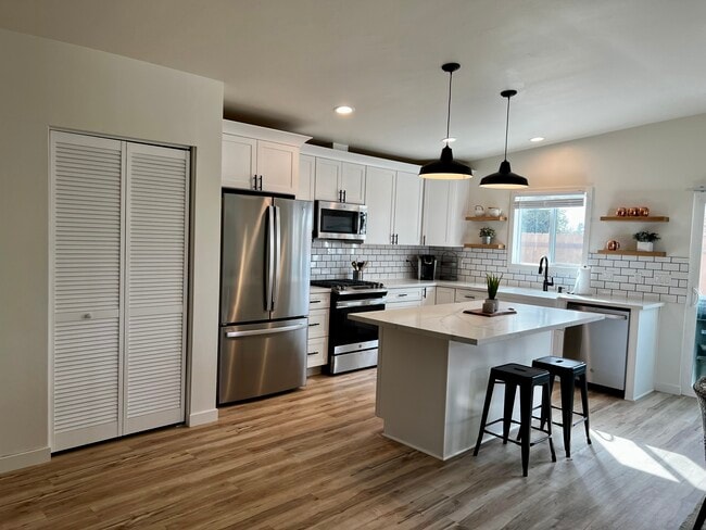 Photo - 719 Holly Ave Unit # 2