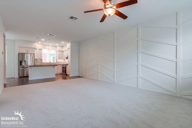 Photo - Stylish 3Bdm 4Ba Townhome in Escondido!
