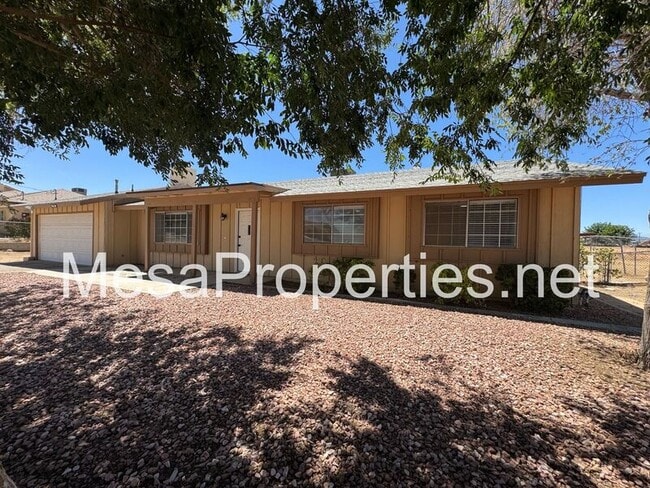 Photo - 17787 Birch St House