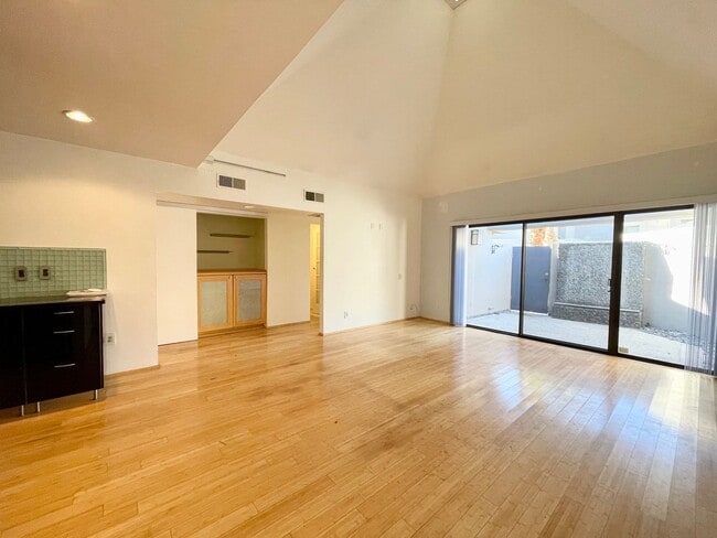 Building Photo - COMING SOON!! BEAUTIFUL 2 Bed / 2 Bath - Across from The River Shopping Center in RANCHO MIRAGE!