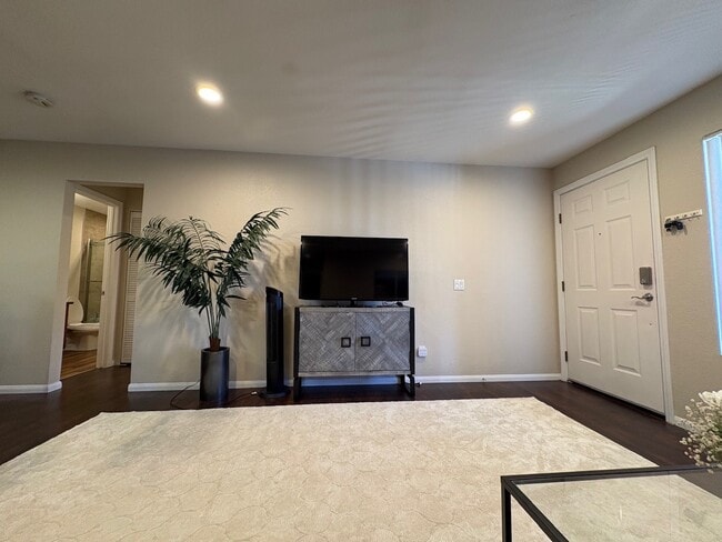 Living Room - 12665 Camino Mira Del Mar Unit 1
