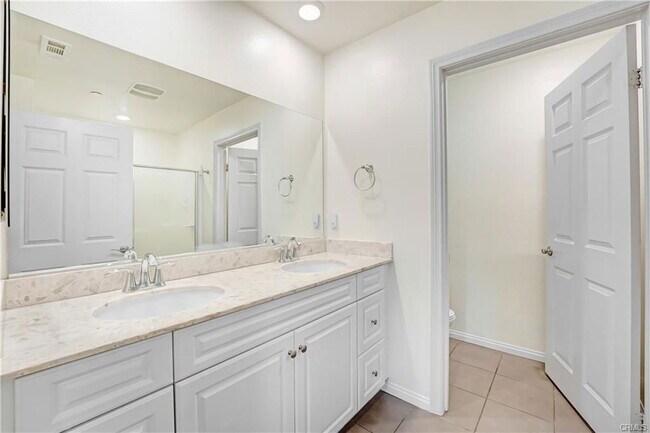 Photo - 7209 N Chestnut Ln