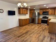 Photo - 1898 Regent St