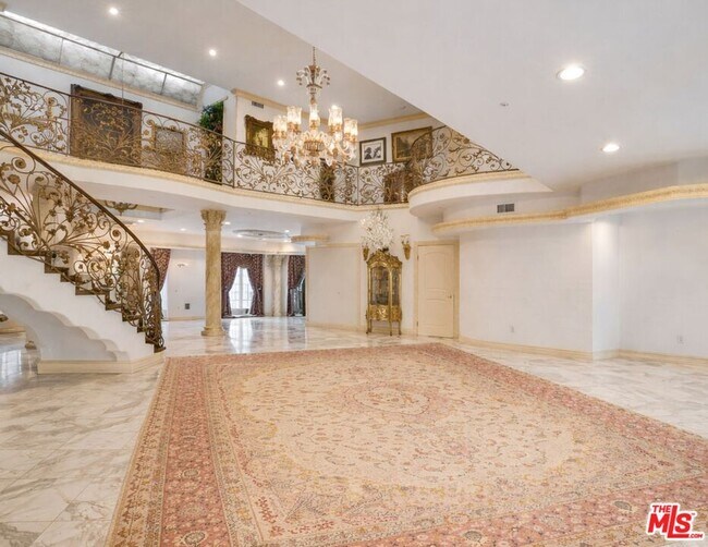 Photo - 2258 Gloaming Way