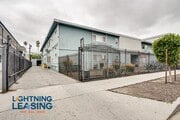Photo - 14766 Delano St Unit 11