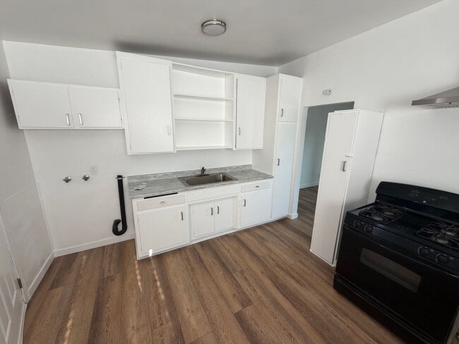 Photo - 5026 W 129th St Unit Rear
