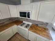Photo - 2943 Talbot St
