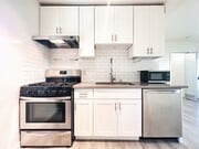 Photo - 5525 Harold Way