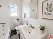 Photo - 1133 W 36th Pl Unit 4