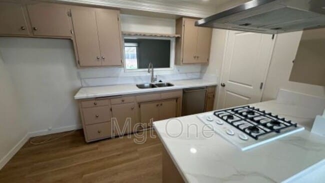 Photo - 1582 Tiffany Pl