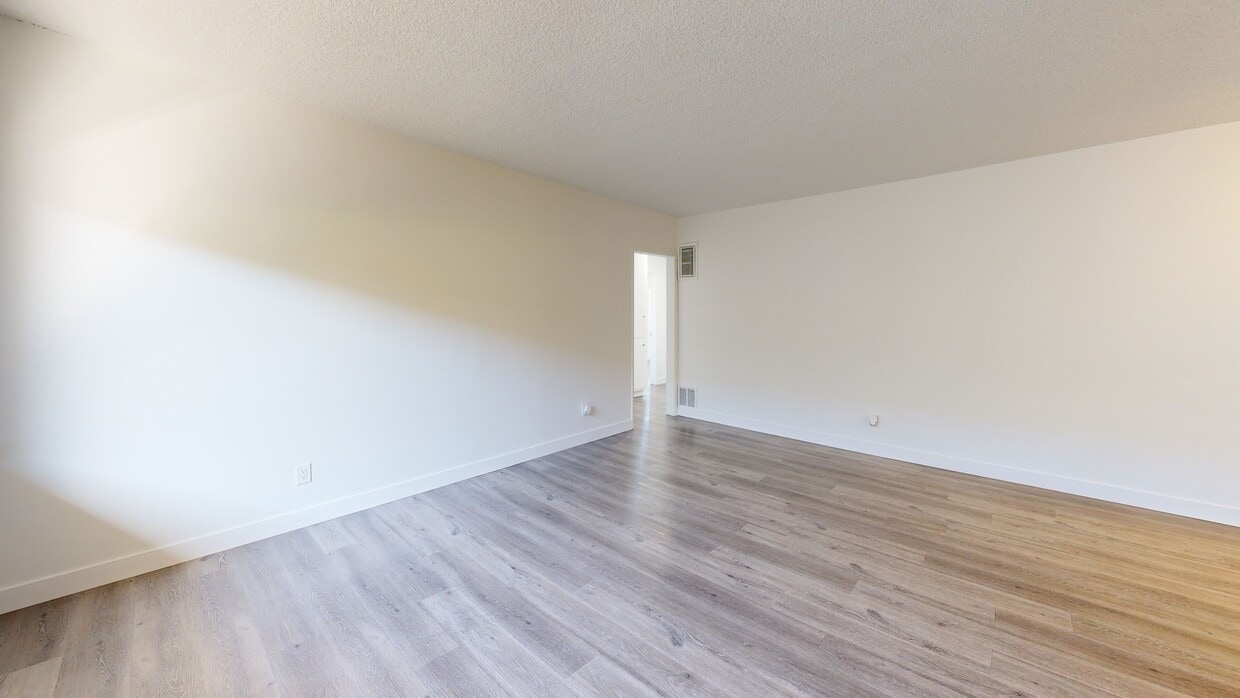 3D Tour - Chevy Chase Terrace