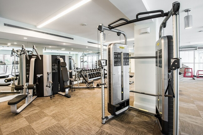 Runway Playa Vista Fitness Center - Runway Playa Vista